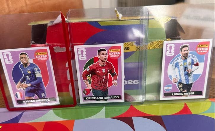 Panini WK 2026 Extra Stickers Messi, Ronaldo, Mbappé Purple, Ophalen of Verzenden, Zo goed als nieuw, Sport