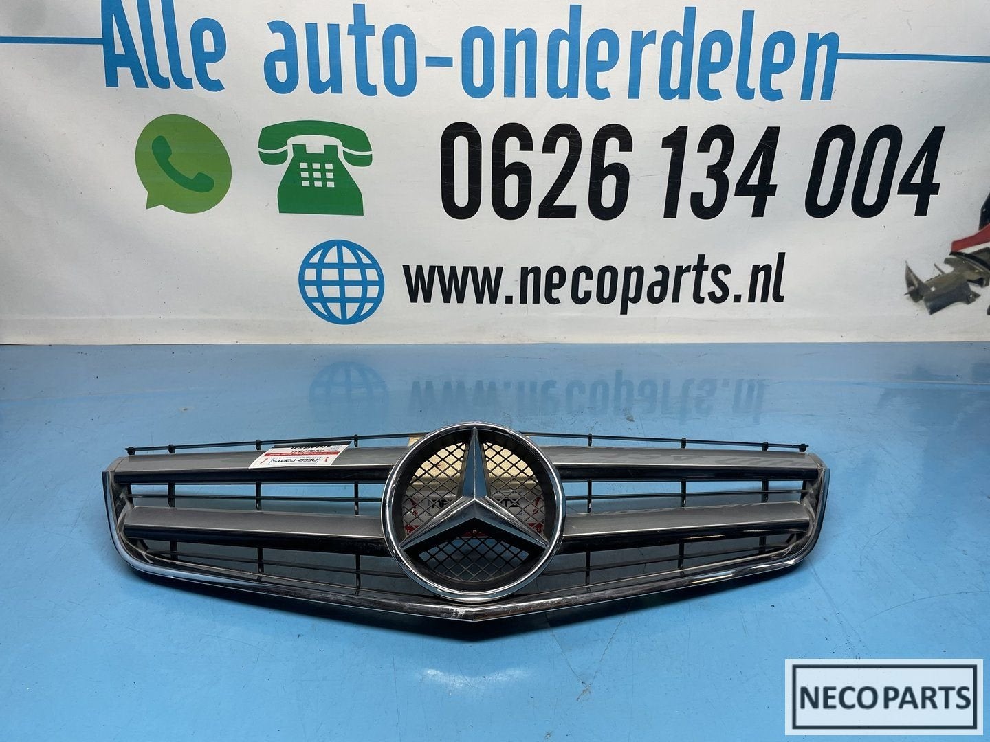 MERCEDES BENZ E KLASSE COUPÉ W207 BUMPER GRILL A2078880183, Gebruikt, -, Ophalen of Verzenden, Bumper