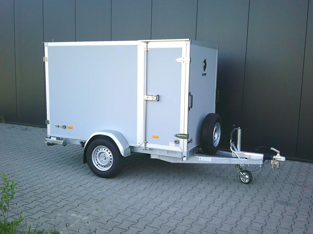 Hapert gesloten enkelasser in nieuwstaat. 250x130x150 cm., Gebruikt, Niet ingevuld, Niet ingevuld, Ophalen
