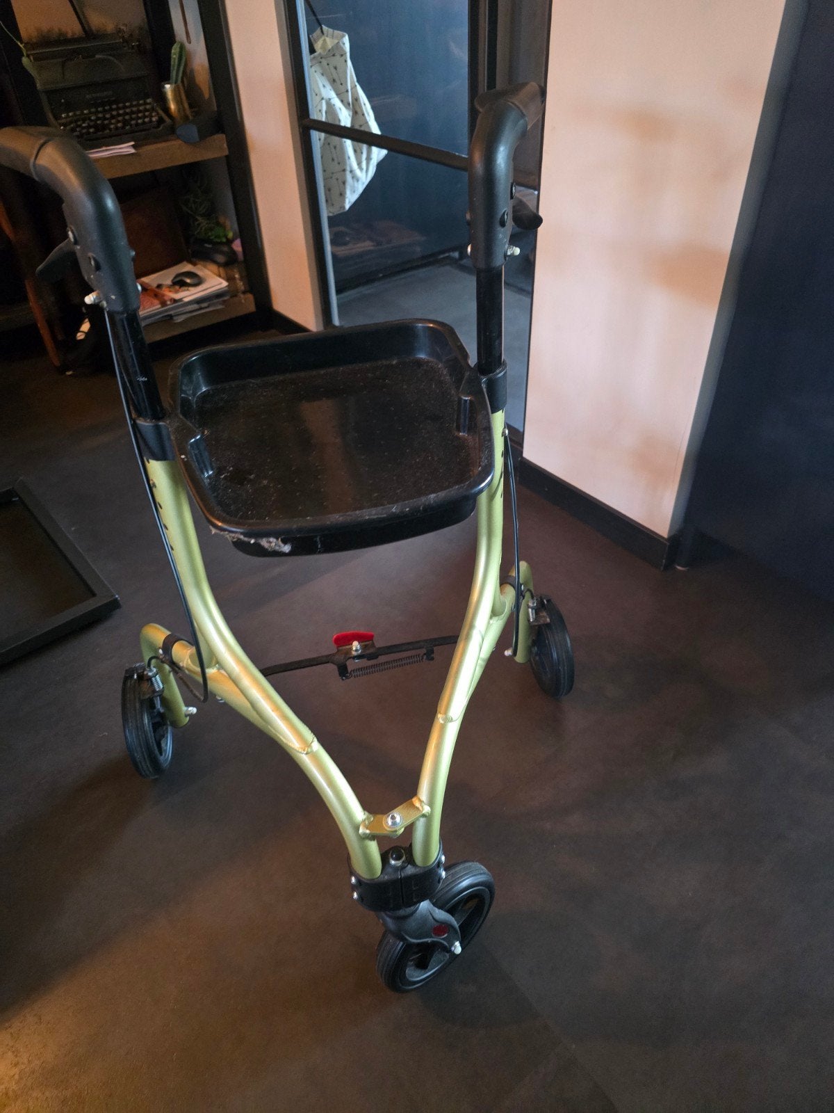 driewiel rollator, Diversen, Ophalen, Lichtgewicht, Gebruikt