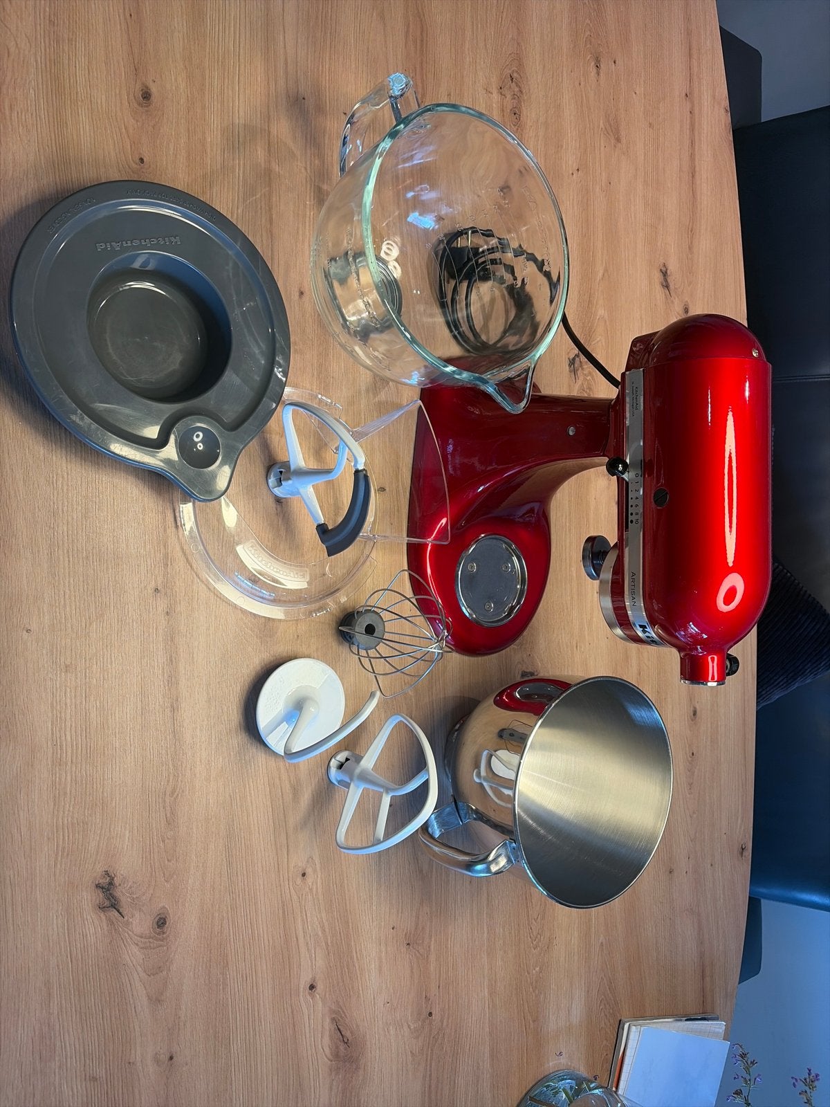 KitchenAid Deluxe Keukenmixer Rood met Accessoires, Ophalen, 4 liter of meer, 3 snelheden of meer, Zo goed als nieuw