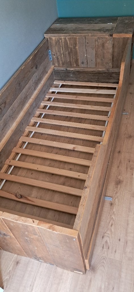 Foto 9 van Steigerhout bed
