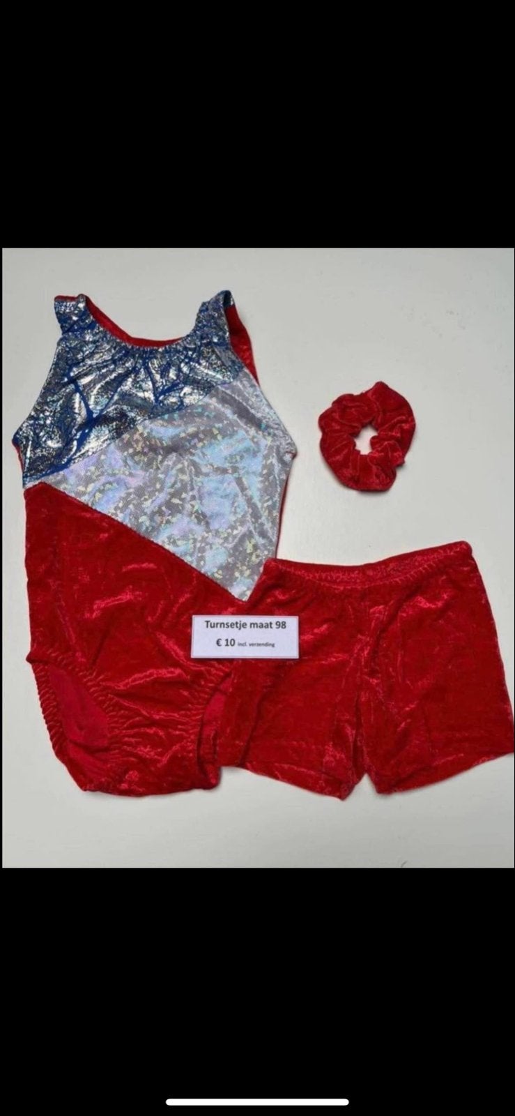 Turnsetje maat 98 - Turnpakje, broekje en scrunchie, Nieuw, Ophalen of Verzenden, Rood, Kleiner dan kindermaat 122