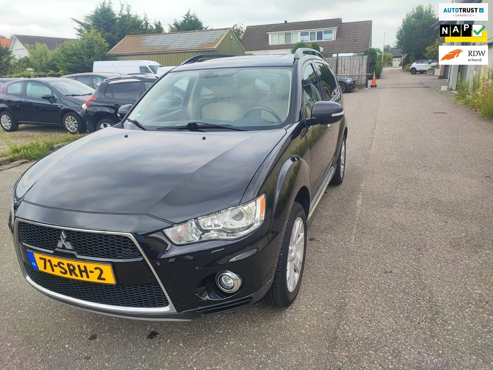 Mitsubishi Outlander 2.0 Edition Two AUTOMAAT/CLIMA/NAP/APK, 4 cilinders, Zwart, Bedrijf, 1600 kg