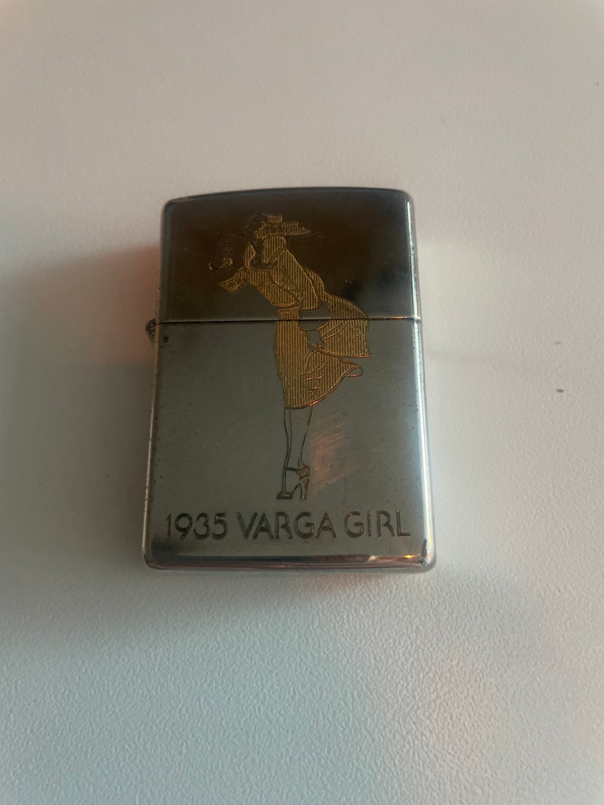 Zippo 1935 Varga Girl Limited Edition France 0899/1000, Verzamelen, Verzenden, Zo goed als nieuw, Aansteker
