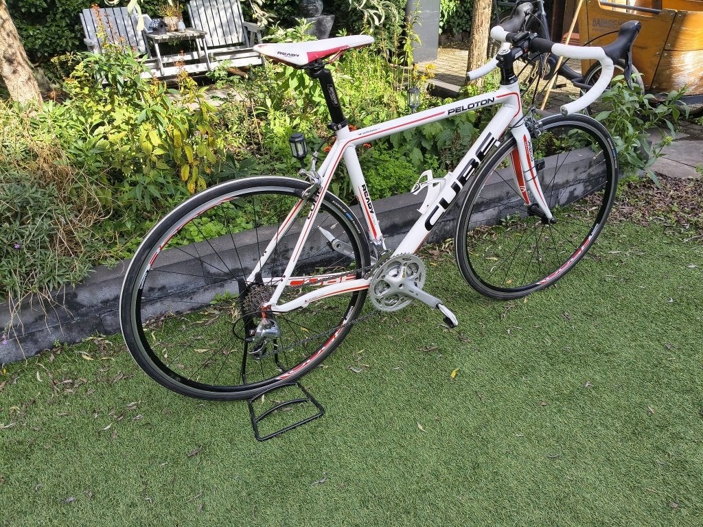 Cube Peloton in zeer nette staat!, 28 inch, Velgrem, Aluminium, Zo goed als nieuw