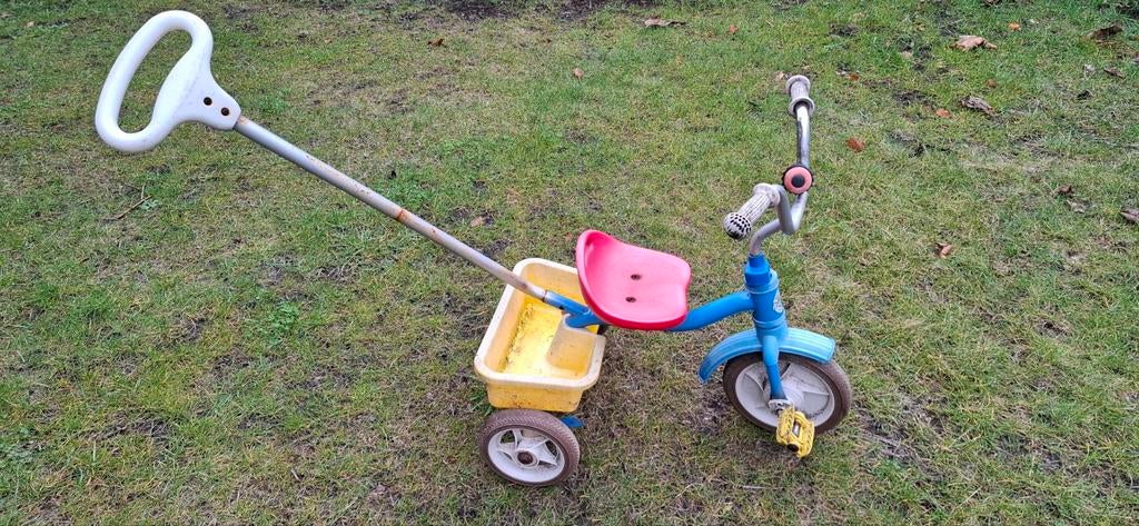 Peuter fietsje- weg naar kleine spaarpot donatie, Ophalen, Gebruikt, Minder dan 16 inch