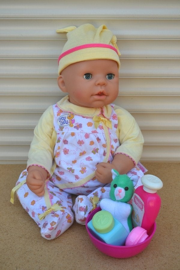 Mooie Zapf Chou Chou pop met originele kleding NR 8891, Ophalen of Verzenden, Zo goed als nieuw, Babypop