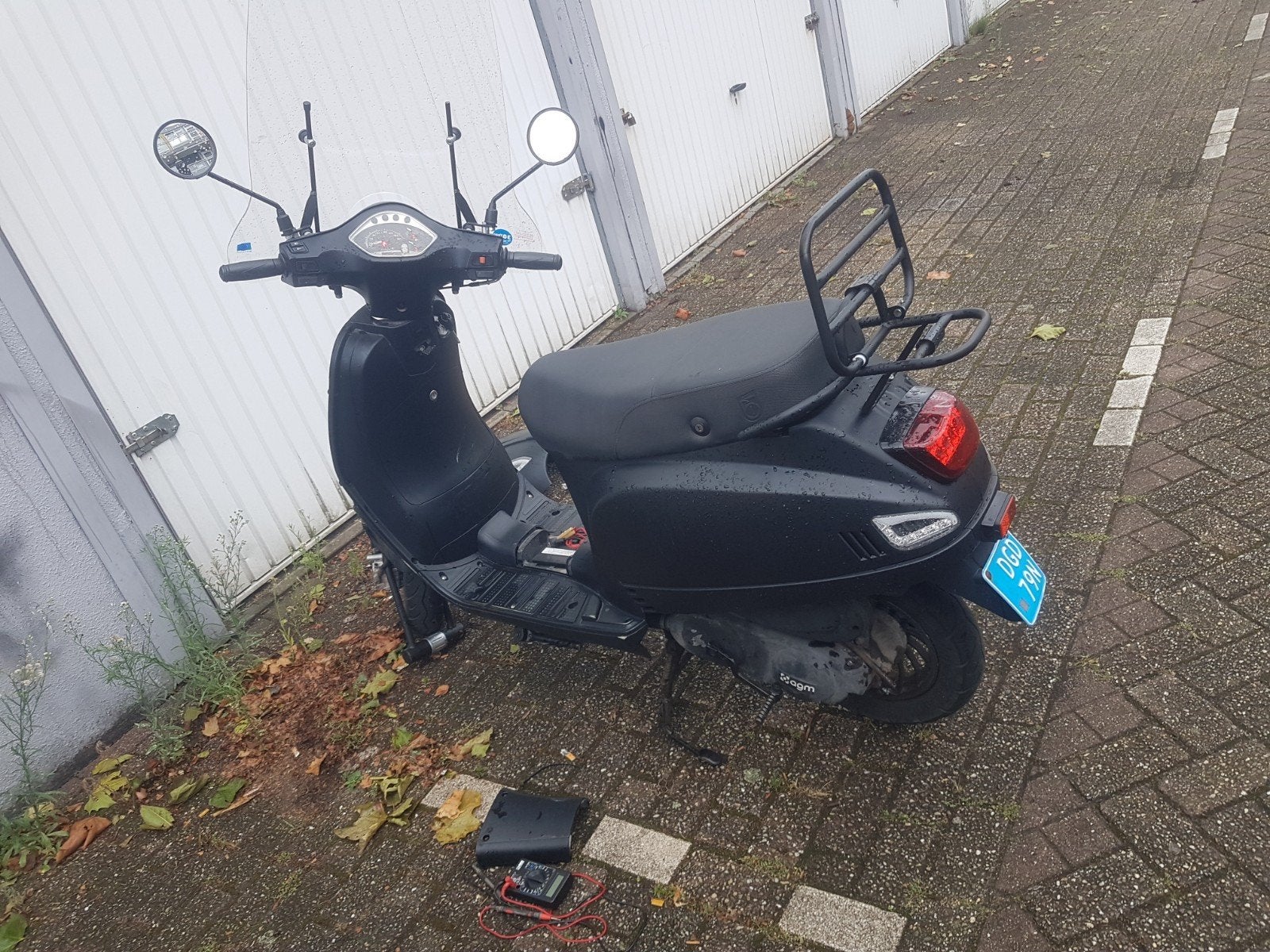 lekke band? scooter motor 》, Ophalen of Verzenden