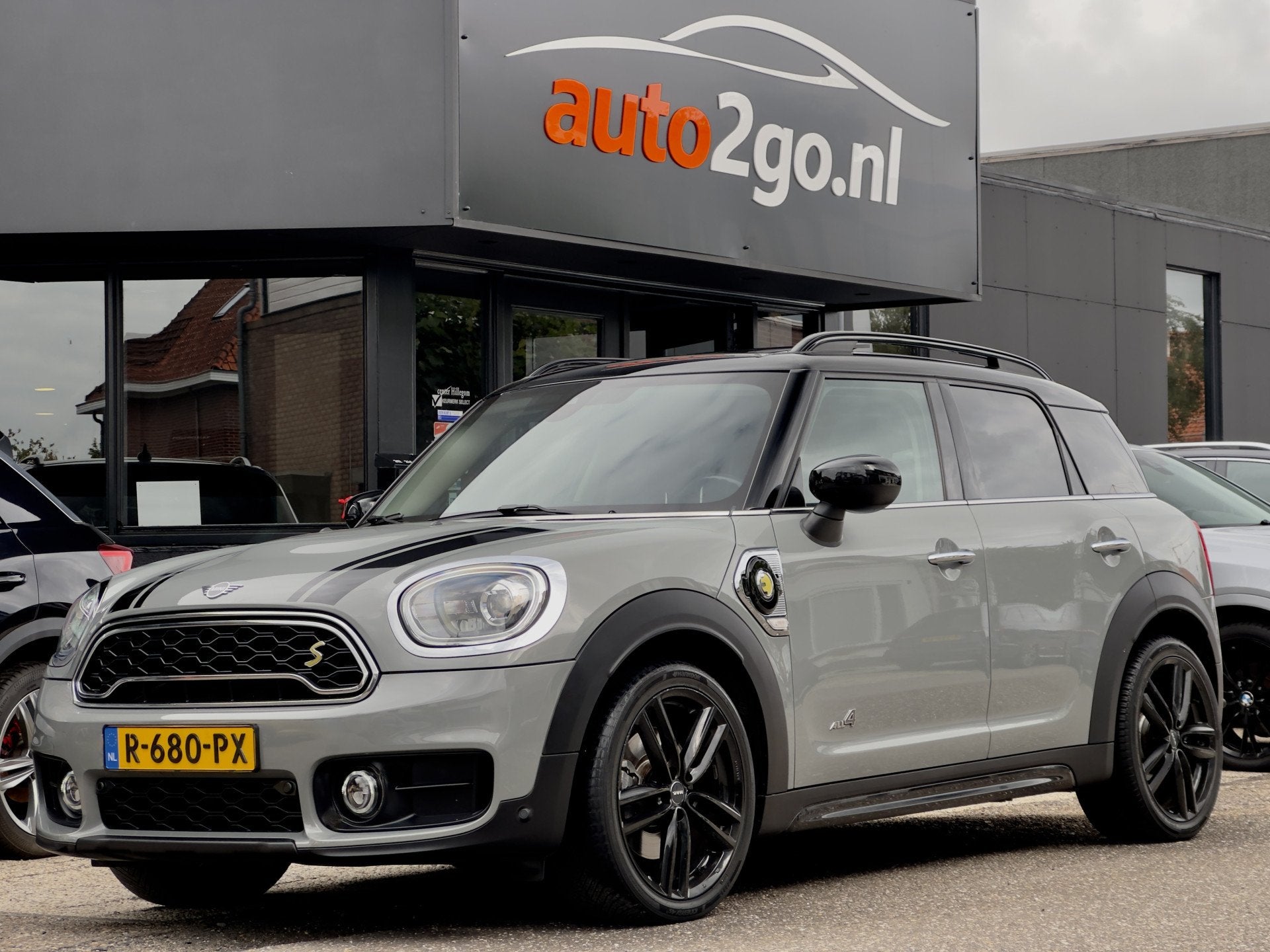 MINI Countryman 1.5 Cooper S E AUT6 ALL4 CHILI 93D.KM PANODA, Automaat, Dealer onderhouden, Gebruikt, Euro 6