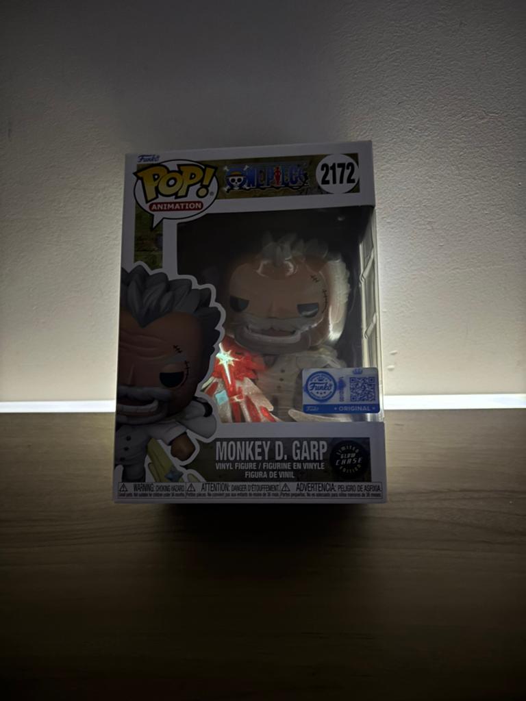 Funko Pop One Piece Monkey D. Garp Chase 2172 Exclusive, Funko Europe, Ophalen of Verzenden, Zo goed als nieuw, 4th floor, 1 Queen Caroline St, London W6 9YN, Verenigd Koninkrijk