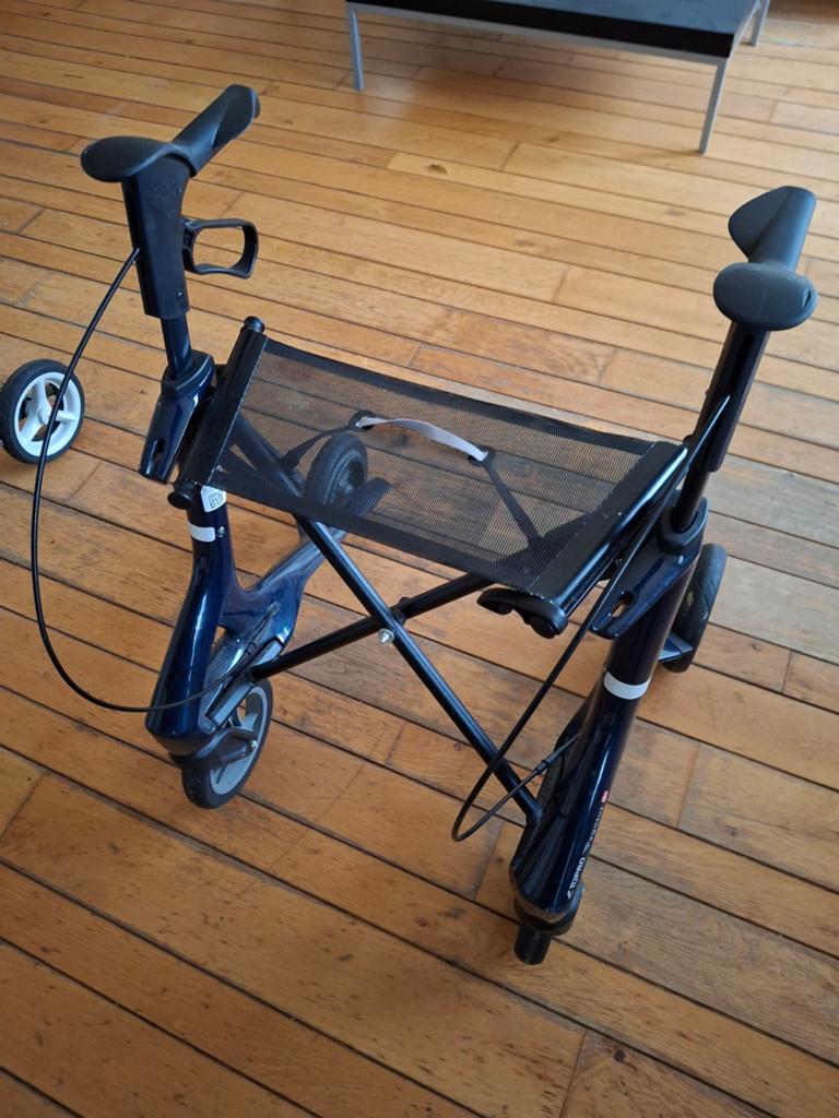 Topro Pegasus Carbon Blue Rollator, Diversen, Ophalen of Verzenden, In hoogte verstelbaar, Zo goed als nieuw