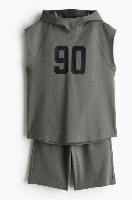 H&M setje, broek en shirt, groen, maat 110/116, Verzenden, H&M, Zo goed als nieuw, Setje