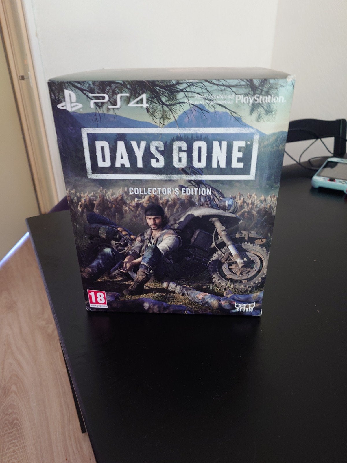 Days gone collectors edition, Spelcomputers en Games, 1 speler, Ophalen, Zo goed als nieuw, Vanaf 18 jaar