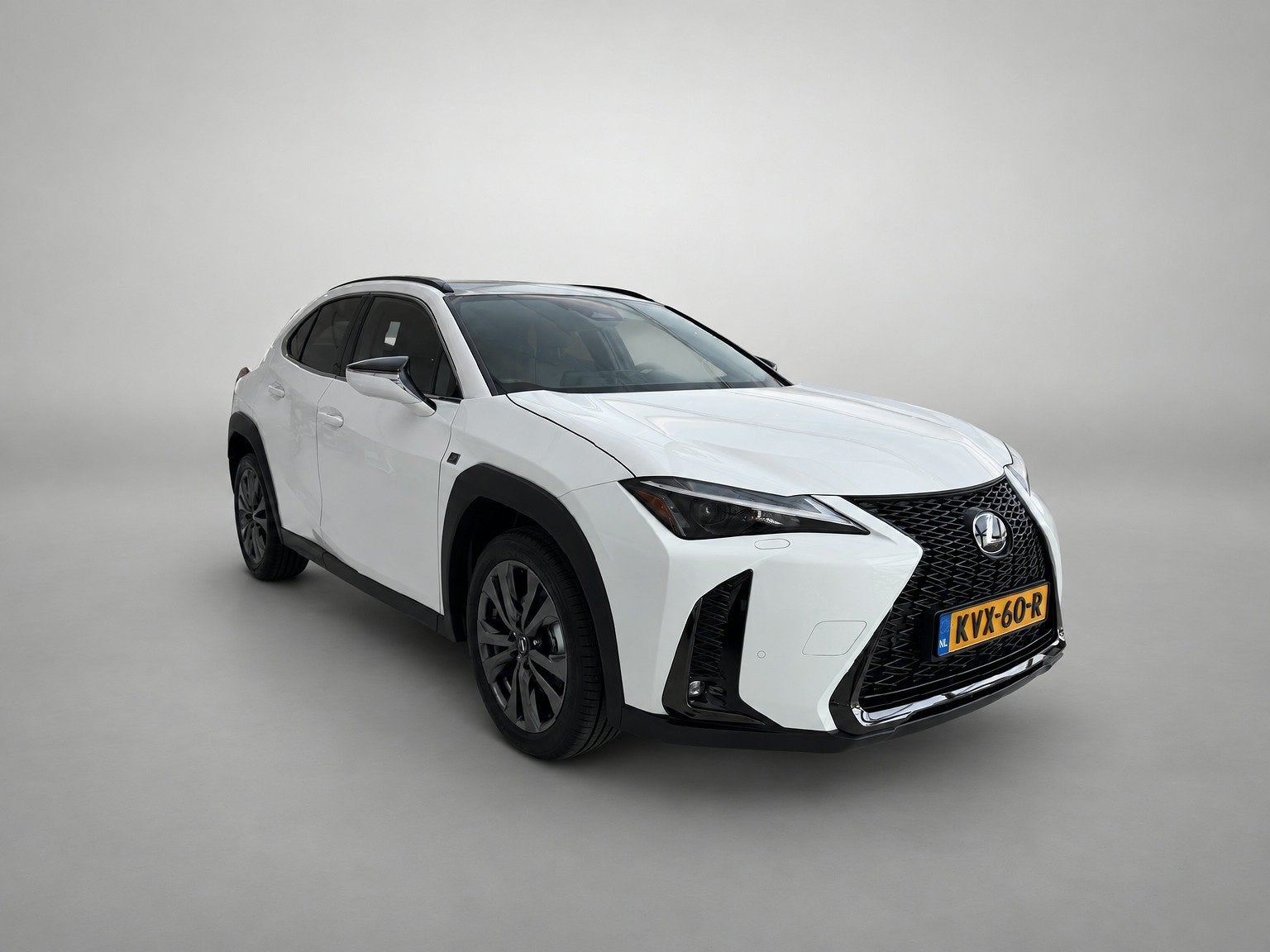 Lexus UX 300h Ultimate Edition | NL-Auto | Stoel & Stuurverw, Dealer onderhouden, Gebruikt, 4 cilinders, Met garantie (alle)