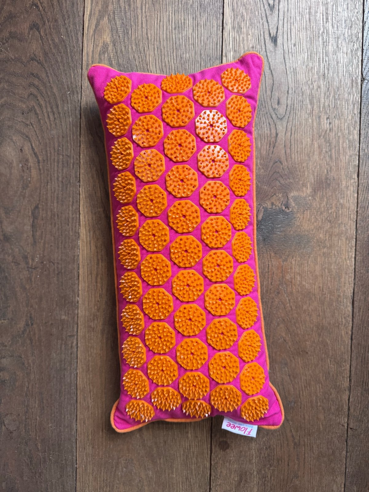 Flowee Acupressuur Kussen - spijkerkussen Roze/Oranje, Sport en Fitness, Massageproducten, Ophalen of Verzenden, Zo goed als nieuw