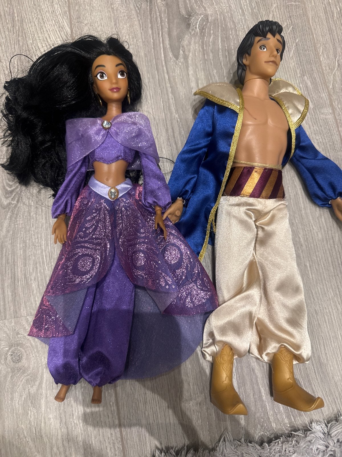 Aladdin en Jasmine Disney poppen - Zingen A Whole New World, Ophalen of Verzenden, Gebruikt, Overige typen