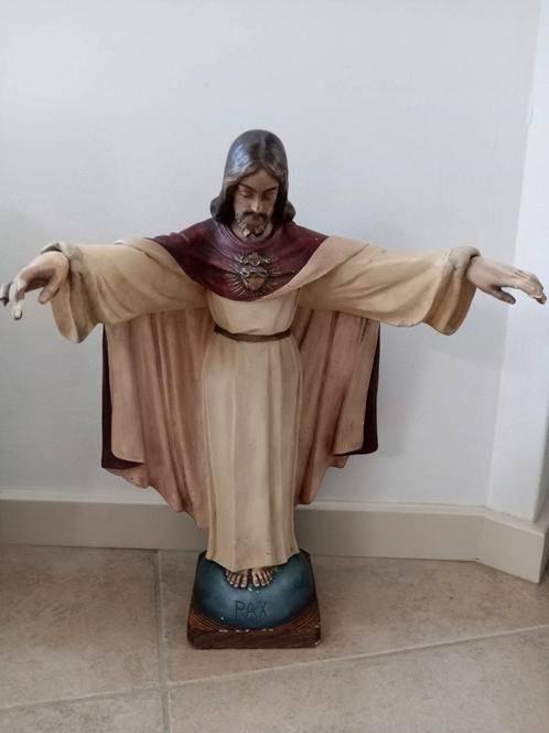 Heilig Hart beeld en Maria met kind. Beiden zijn 40 cm. Heil, Ophalen