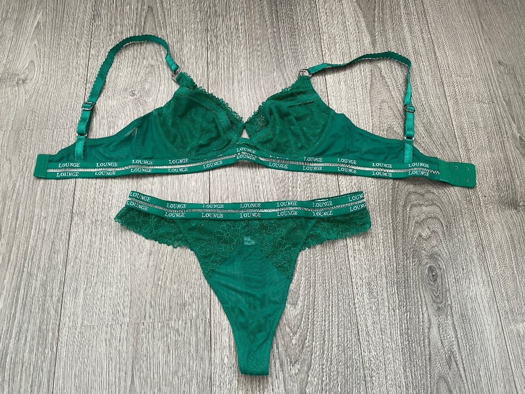 LOUNGE underwear groene set bralette en string mt 70D M, Lounge, Ophalen of Verzenden, Groen, Setje
