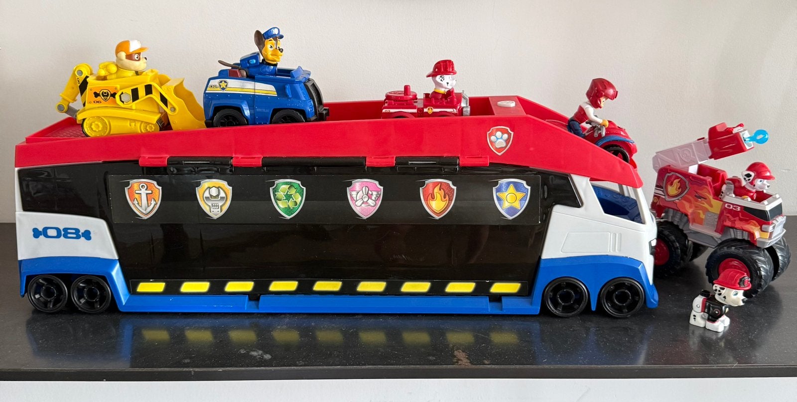 PAW Patrol Ultimate Rescue vrachtwagen + voertuigen en pups, Ophalen, Zo goed als nieuw