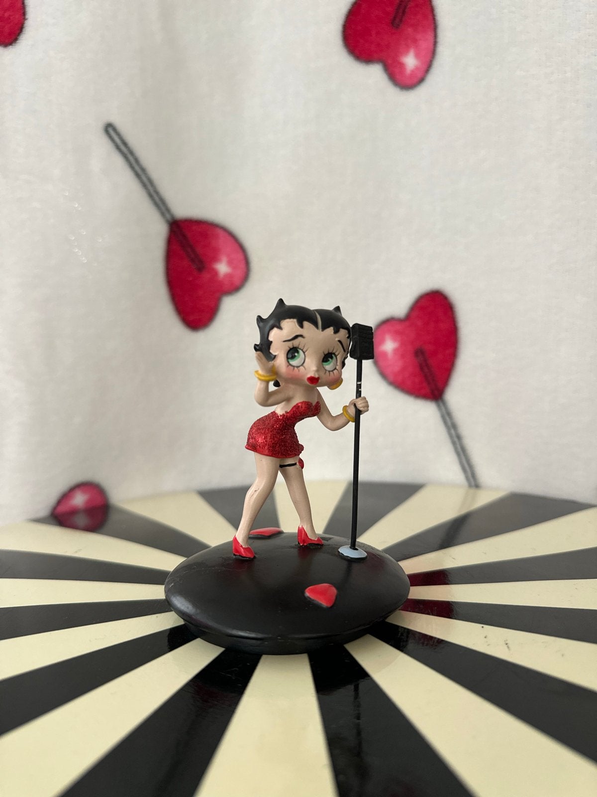 BETTY BOOP - Beeldje | Microfoon | Retro | Glitter | Retro, Verzamelen, Poppetjes en Figuurtjes, Zo goed als nieuw, Ophalen of Verzenden