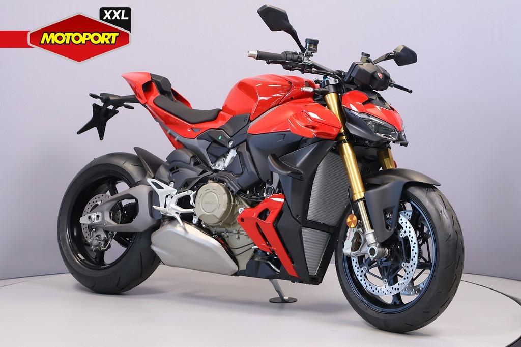 Ducati Streetfighter V4 S, Bedrijf, Naked bike