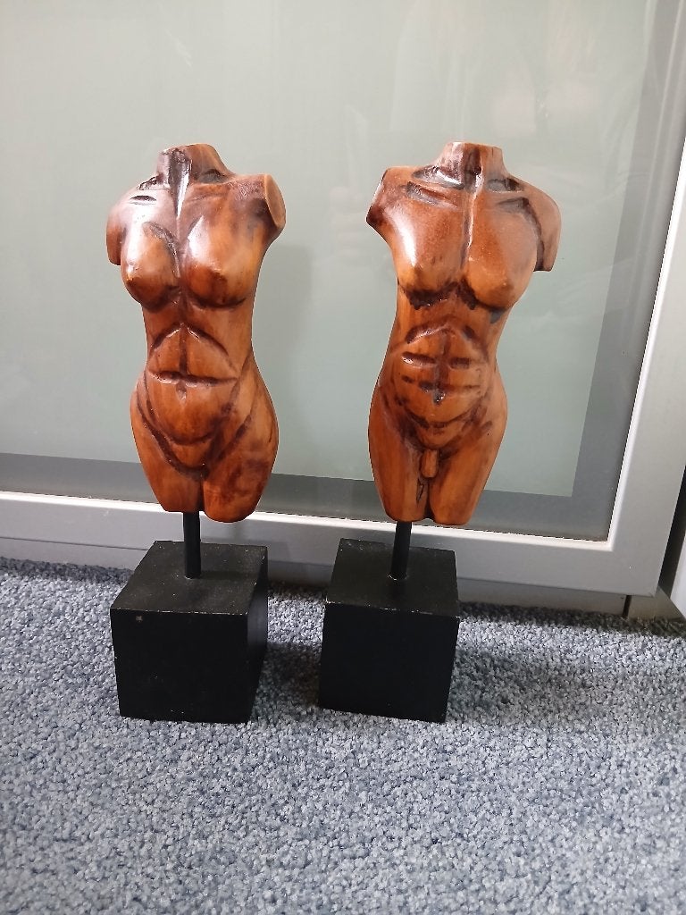 Set van 2 houten torso sculpturen op sokkel, Ophalen, 20 - 50 cm, Beeld, Hout