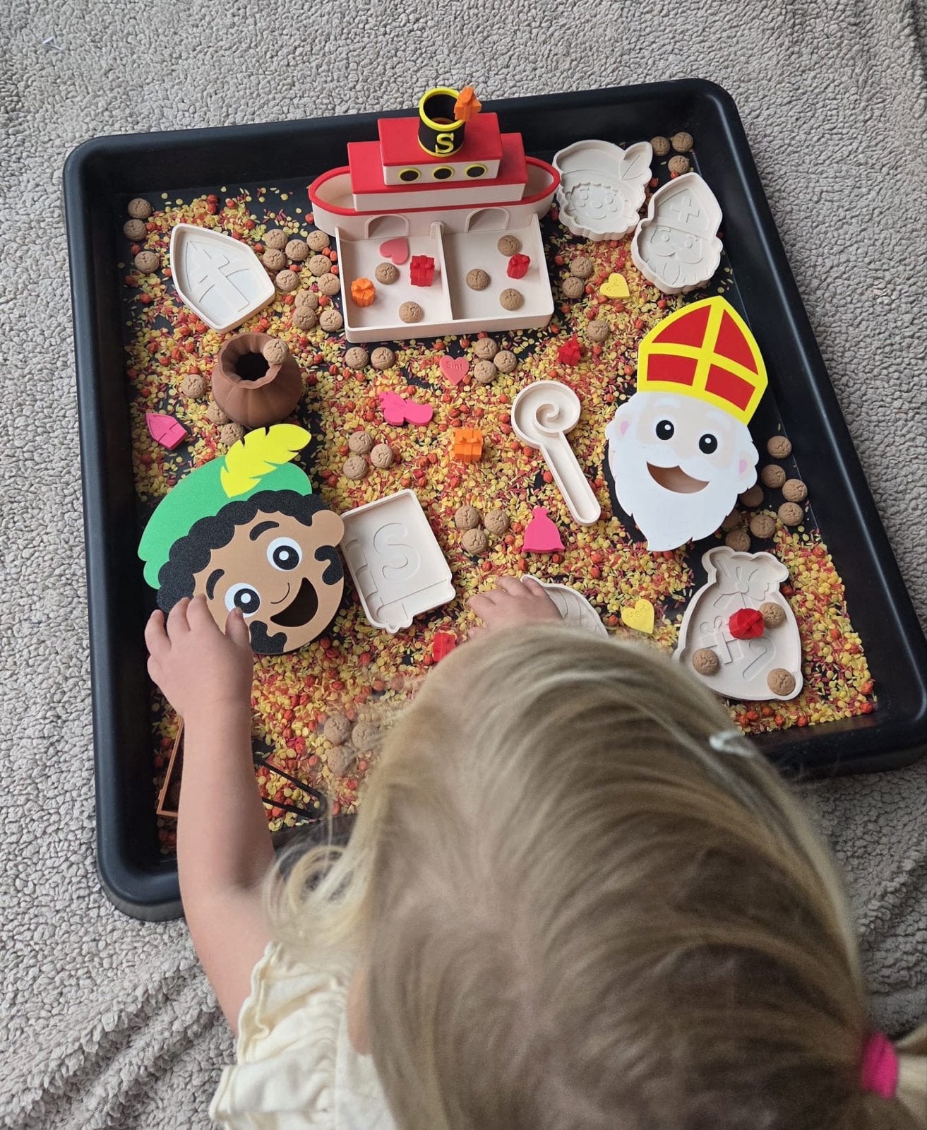 Sensorische speelbak Sinterklaas thema, Ophalen of Verzenden, Zo goed als nieuw
