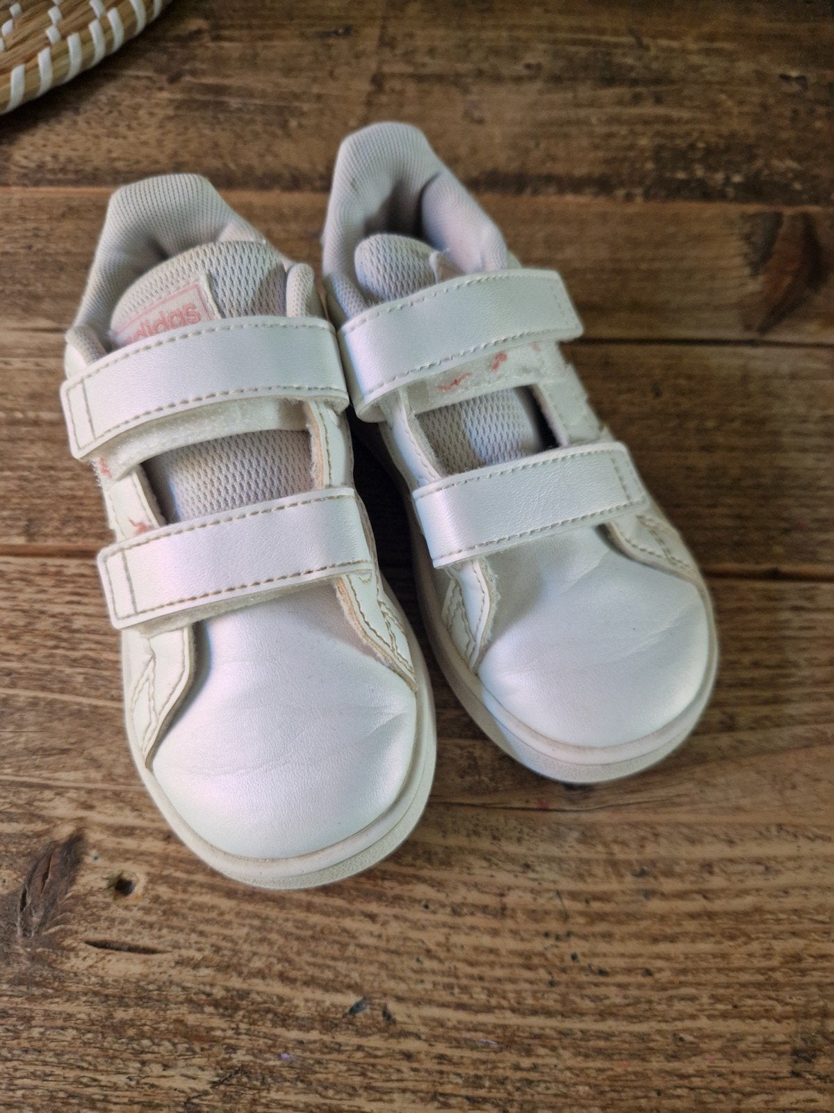 witte adidas schoentjes, maat 25, Adidas, Meisje, Ophalen of Verzenden, Gebruikt
