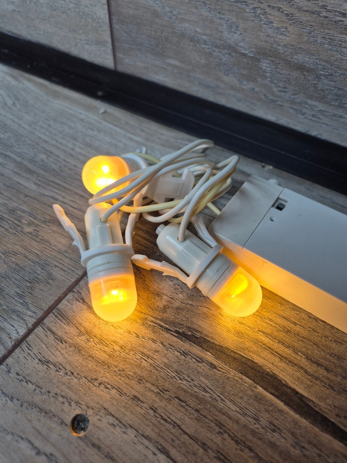 kerstdorp streng verlichting voor 3 huizen kersthuisjes, Diversen, Ophalen of Verzenden, Zo goed als nieuw
