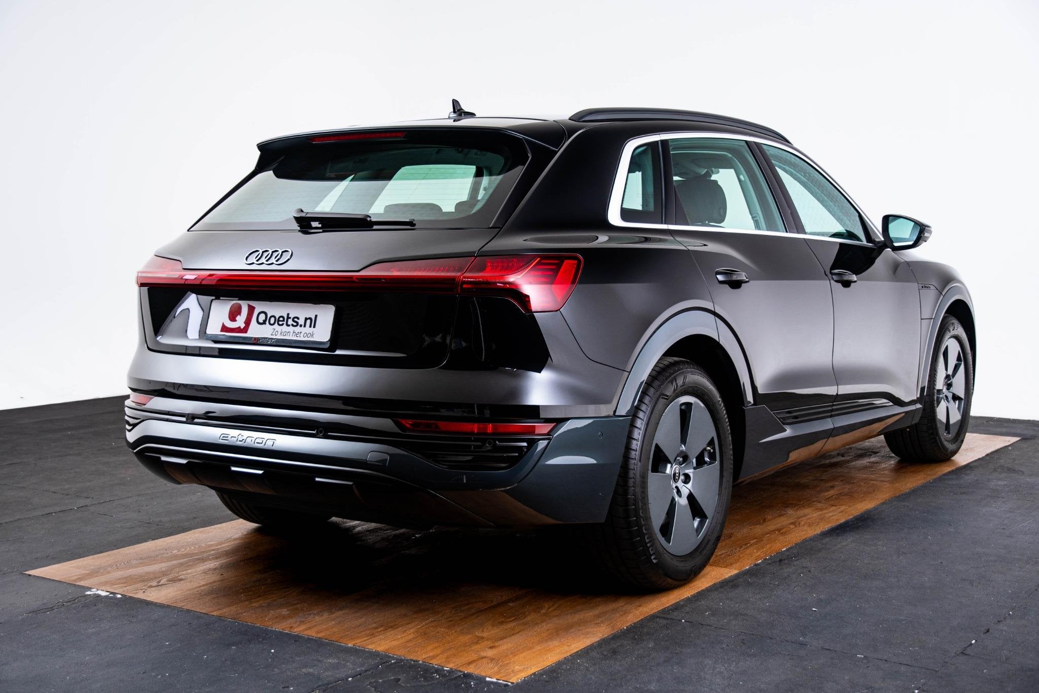 Audi Q8 e-tron 55 quattro Advanced Edition 115 kWh Trekhaak, Automaat, Gebruikt, Huisgarantie, Met garantie (alle)