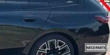 BMW 5 G61 ACHTERSCHERM SNIJDEEL  LINKS 475 ALLES LEVERBAAR, Gebruikt, -, Ophalen of Verzenden, Achter