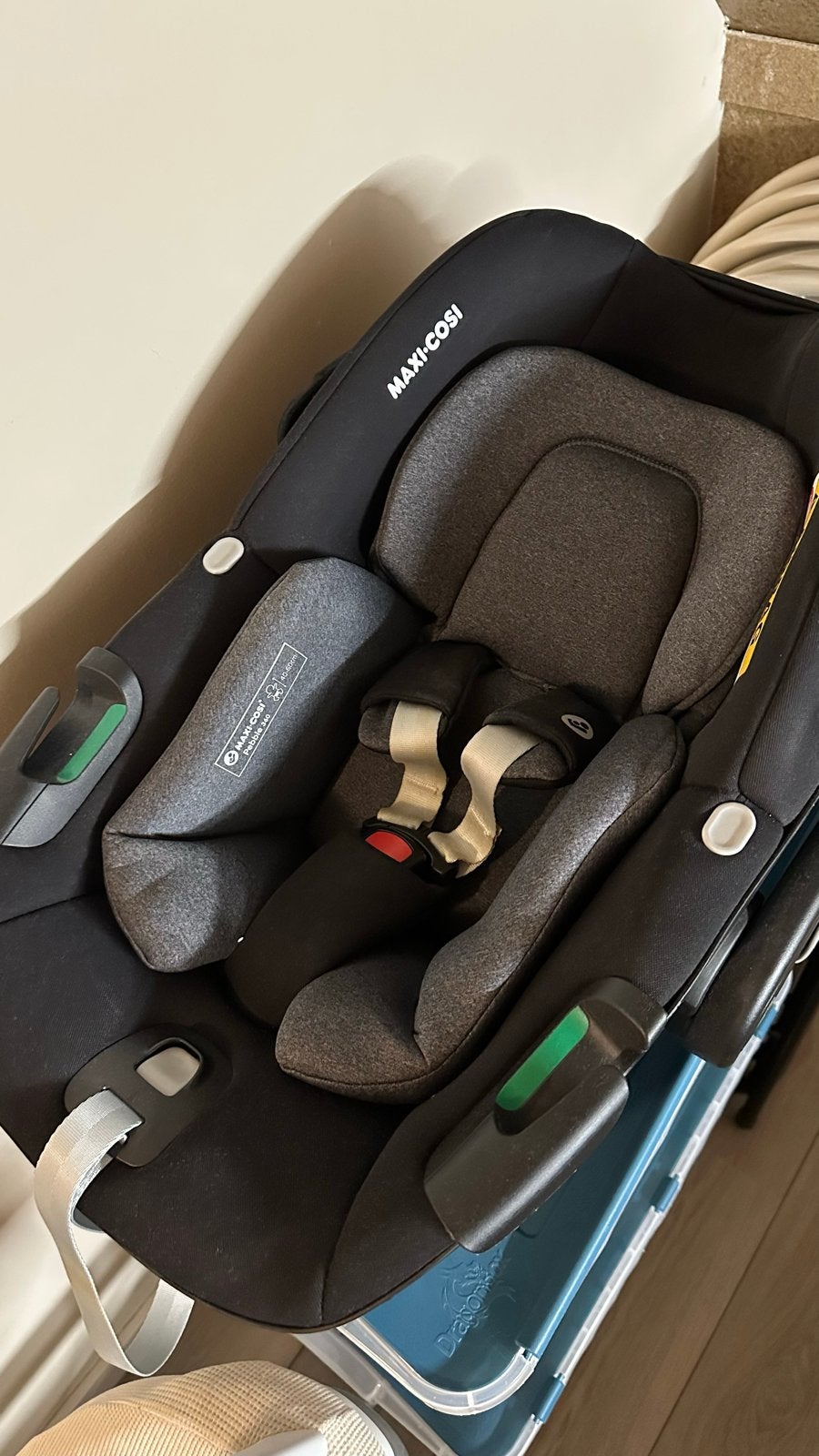 Maxi Cosi Pebble 360 grijs - Zo goed als nieuw, Ophalen, Autogordel of Isofix, Verstelbare rugleuning, Zo goed als nieuw