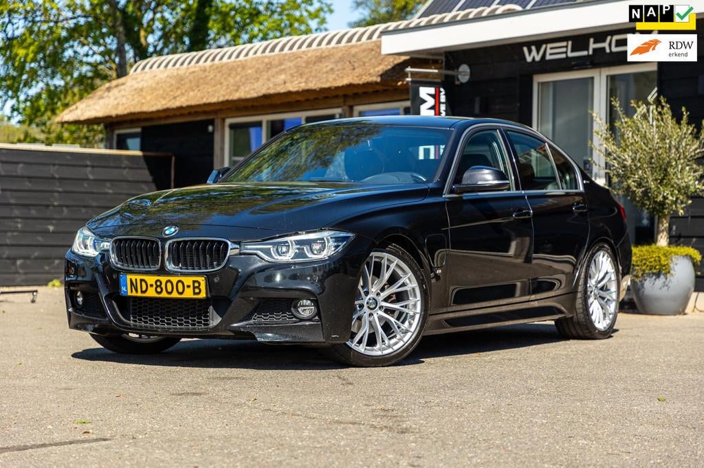 BMW 3-serie 330e High Executive I M-pakket I Leder I 19 inch, Automaat, 1998 cc, Achterwielaandrijving, Gebruikt