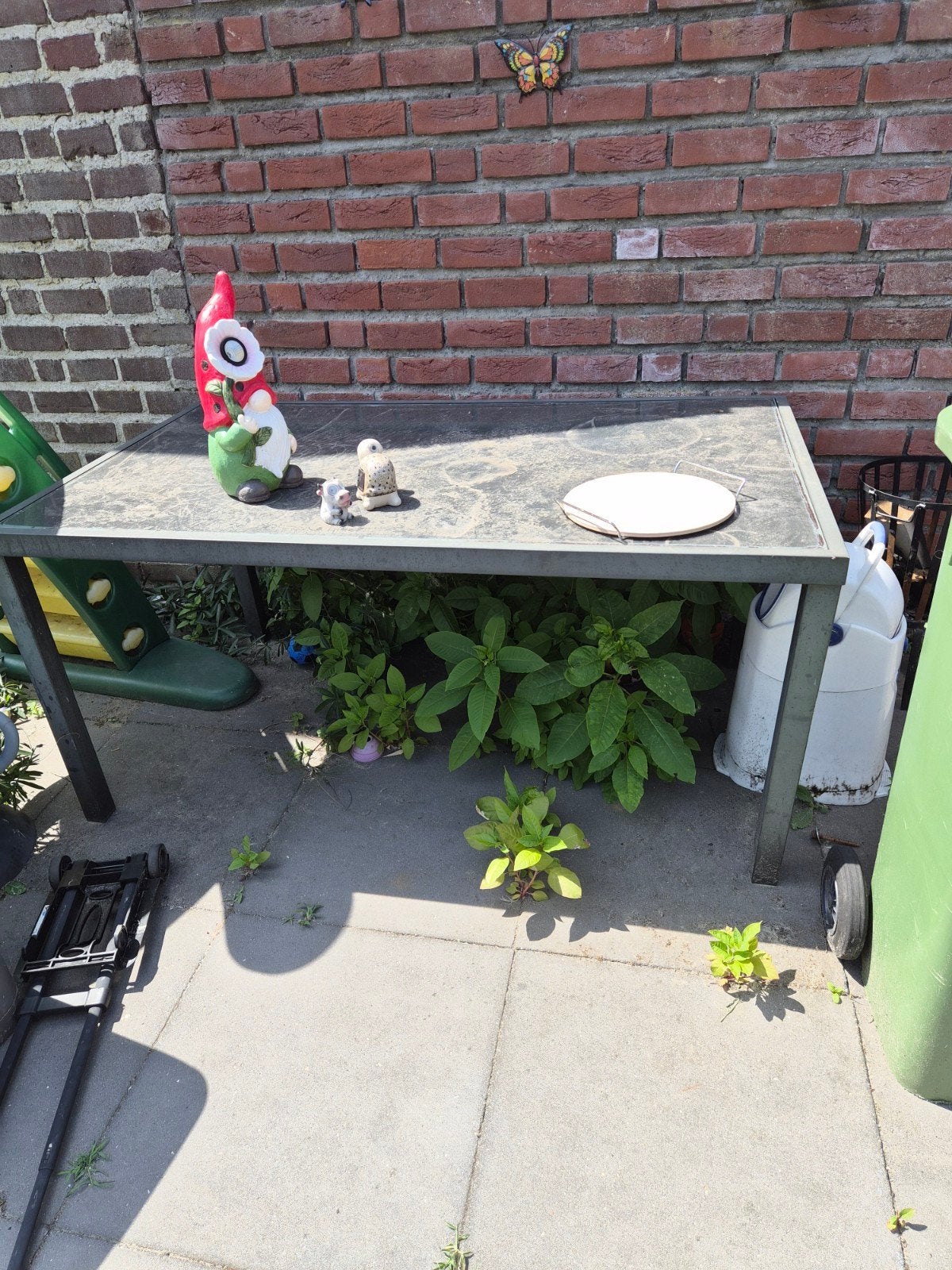 Gebruikte tuintafel, ideaal voor buiten, Ophalen