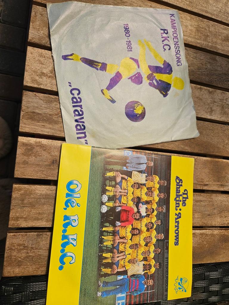 RKC Waalwijk Kampioenssingles - Caravan & Olé, R.K.C., Cd's en Dvd's, Gebruikt, Fotohoes, 7 inch, Ophalen of Verzenden