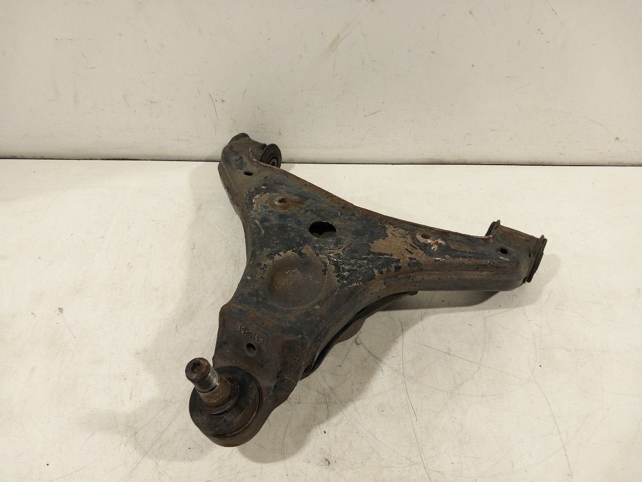 Draagarm rechts voor Mercedes-Benz Sprinter, Auto-onderdelen, Ophanging en Onderstel, Onderdelen@venauto.nl, Van der Ven Autorecycling B.V.