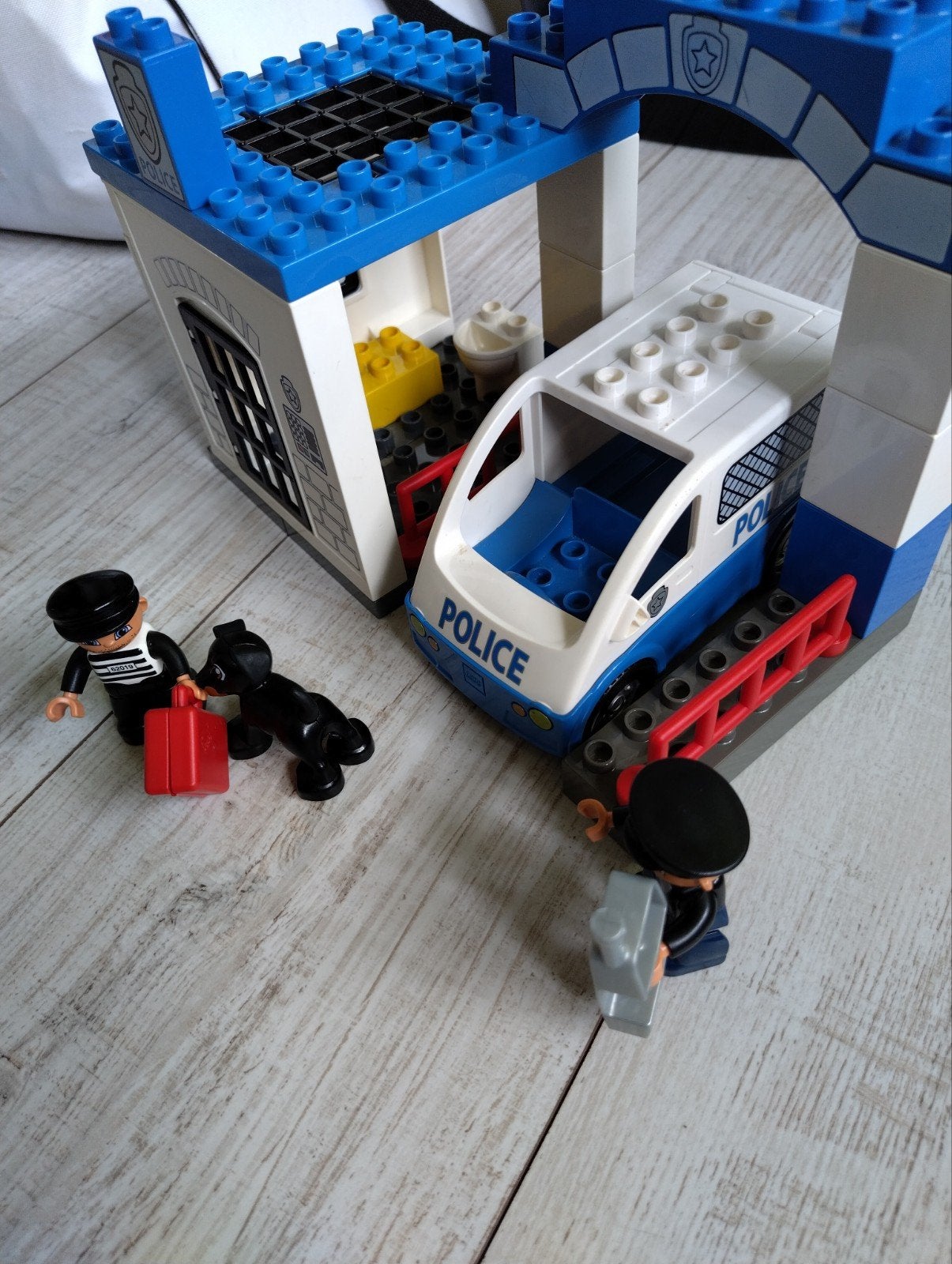 Duplo Politiebureau (gebaseerd op set 5602) met extra's, Kinderen en Baby's, Speelgoed | Duplo en Lego, Ophalen of Verzenden