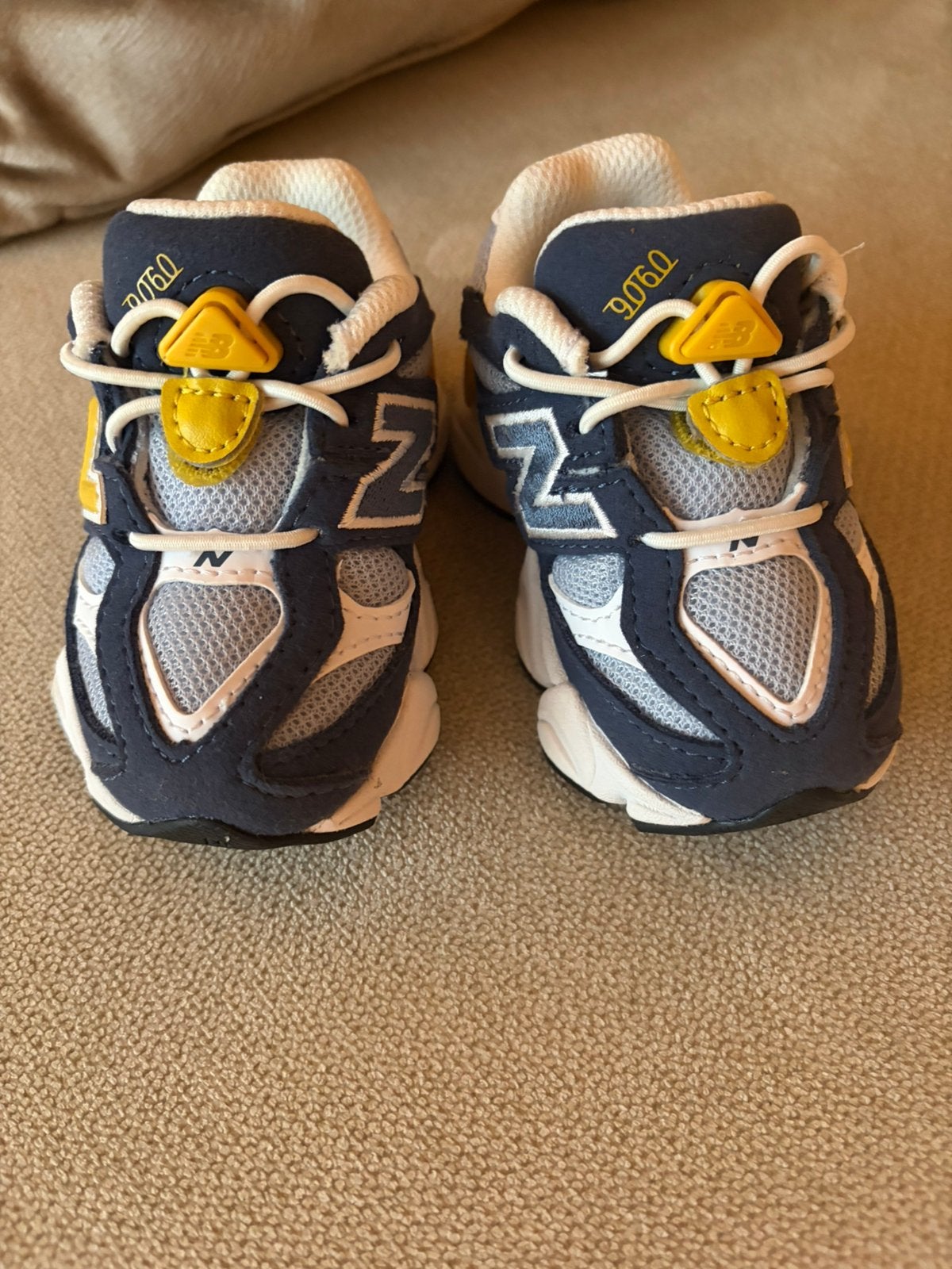 New balance 9060 zgan maat 20, Kinderen en Baby's, Babykleding | Schoentjes en Sokjes, Ophalen of Verzenden, Zo goed als nieuw
