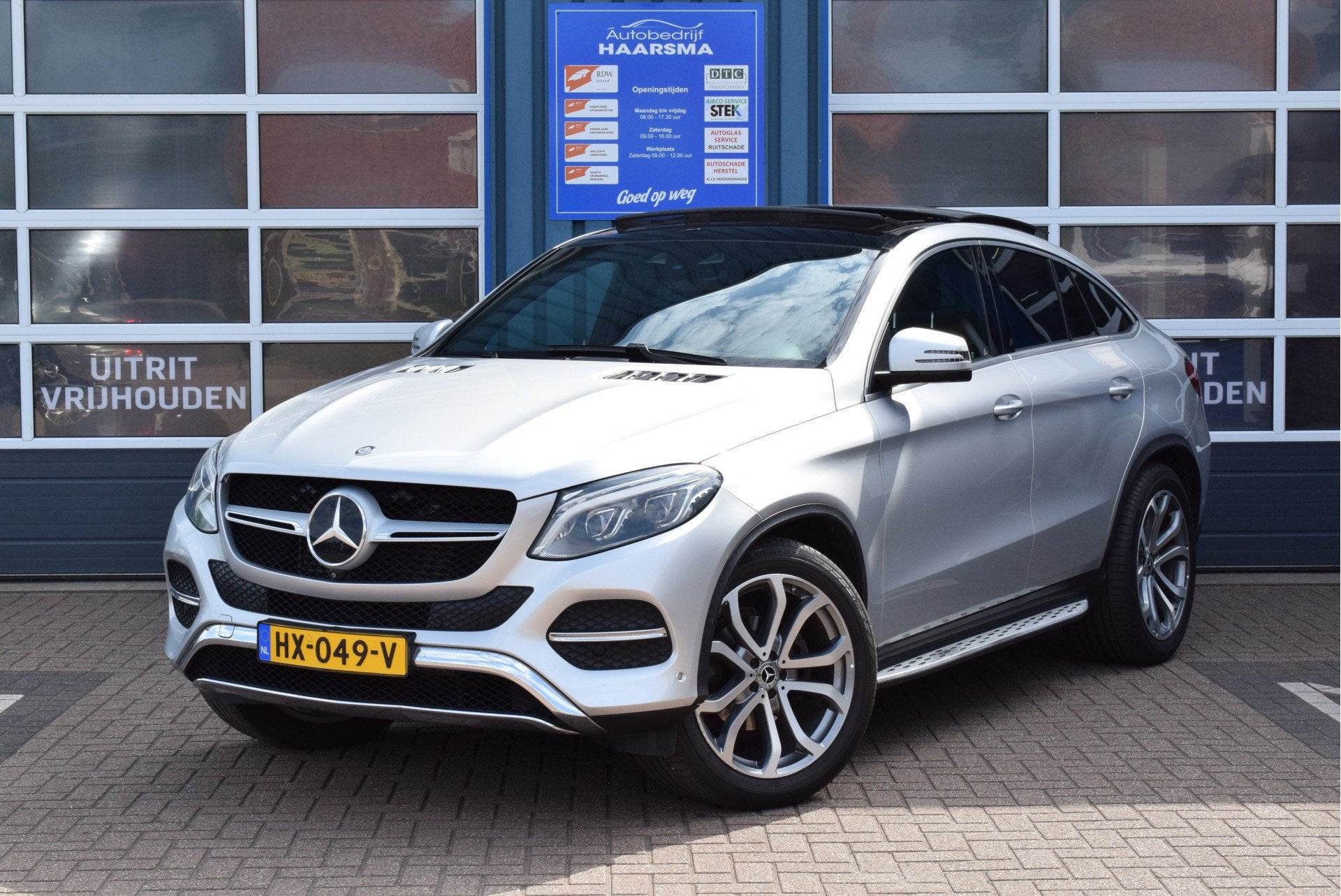 Mercedes-Benz GLE Coupé 350 d 4MATIC Panoramadak Trekhaak, Auto's, Mercedes-Benz, Automaat, Automatische klimaatregeling, Gebruikt