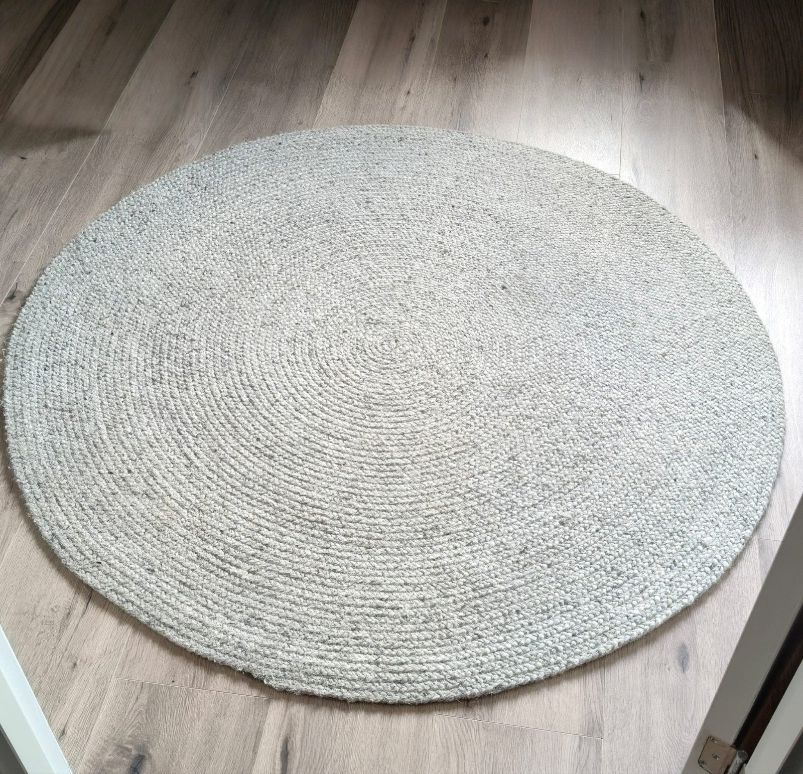 Bodilson vloerkleed rond, Huis en Inrichting, Ophalen, Zo goed als nieuw, Grijs, Rond