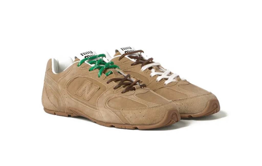 New balance x miu miu op aanvraag bestellen, Kleding | Heren, Ophalen of Verzenden, Zo goed als nieuw