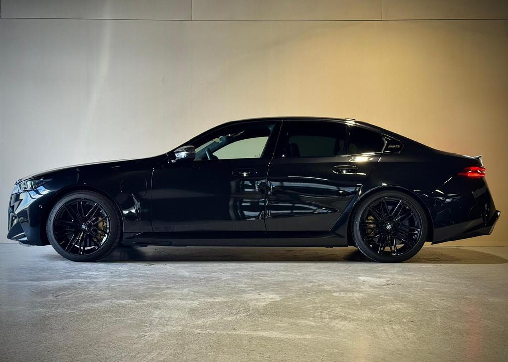 BMW 5-serie M5 |Keramisch |Carbon Pakket |Stoelventilatie |I, Auto's, BMW, Automaat, 12 maanden, Gebruikt, 4395 cc