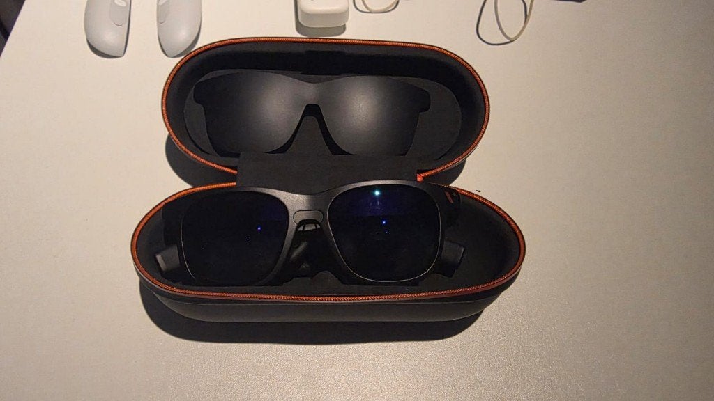 VITURE Pro XR/AR Glasses - 135" 120Hz, Spelcomputers en Games, Ophalen of Verzenden, Zo goed als nieuw, VR-bril, Overige platformen