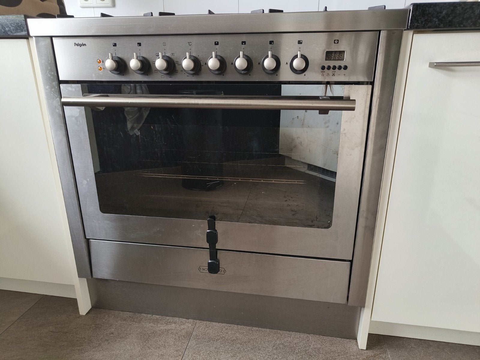 Pelgrim gasfornuis met oven (defecte oven en ontsteking), Witgoed en Apparatuur, Fornuizen, Ophalen, 60 cm of meer, Gas, Niet werkend