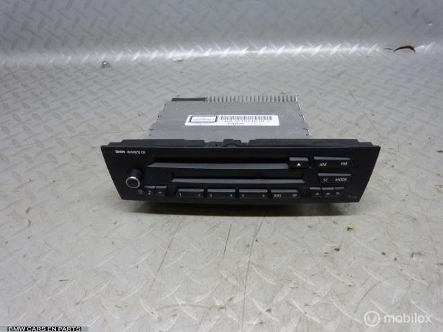 Radio BMW 1-serie E87 E88 E82 E81 radio cd bmw e8x 1 serie, Gebruikt, Ophalen of Verzenden, BMW, BMW