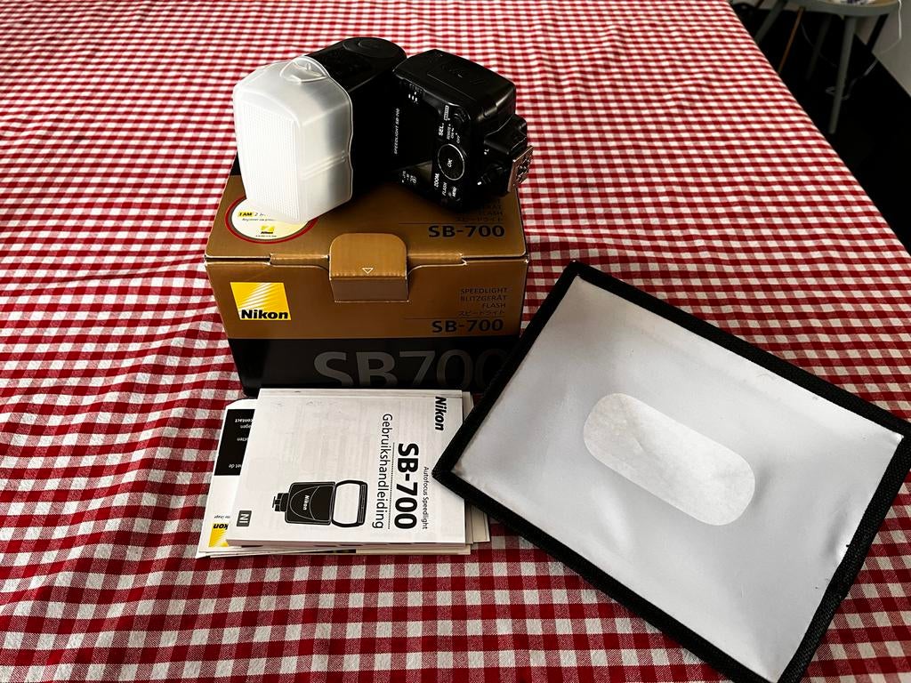 Nikon SB-700 Flitser - Zo goed als nieuw met extra kap, Ophalen, Zo goed als nieuw, Nikon