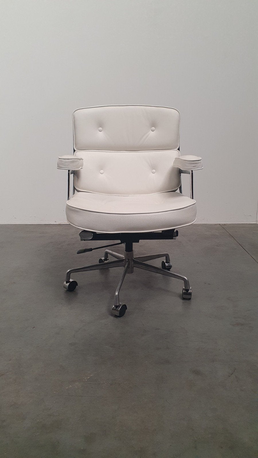 lobby kantoor design stoel eames style, Ophalen, Gebruikt, Wit, Bureaustoel