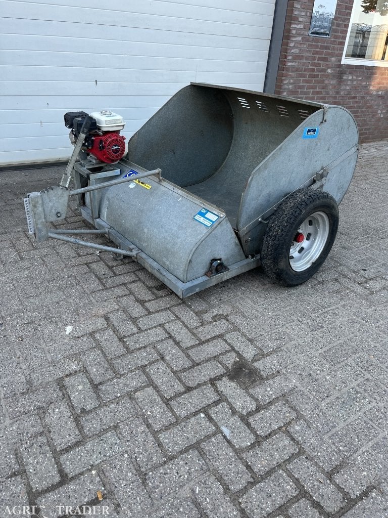 WURF veegmachine, -, Overige, Niet opgegeven, Werkplaats, Gebouw of Erf