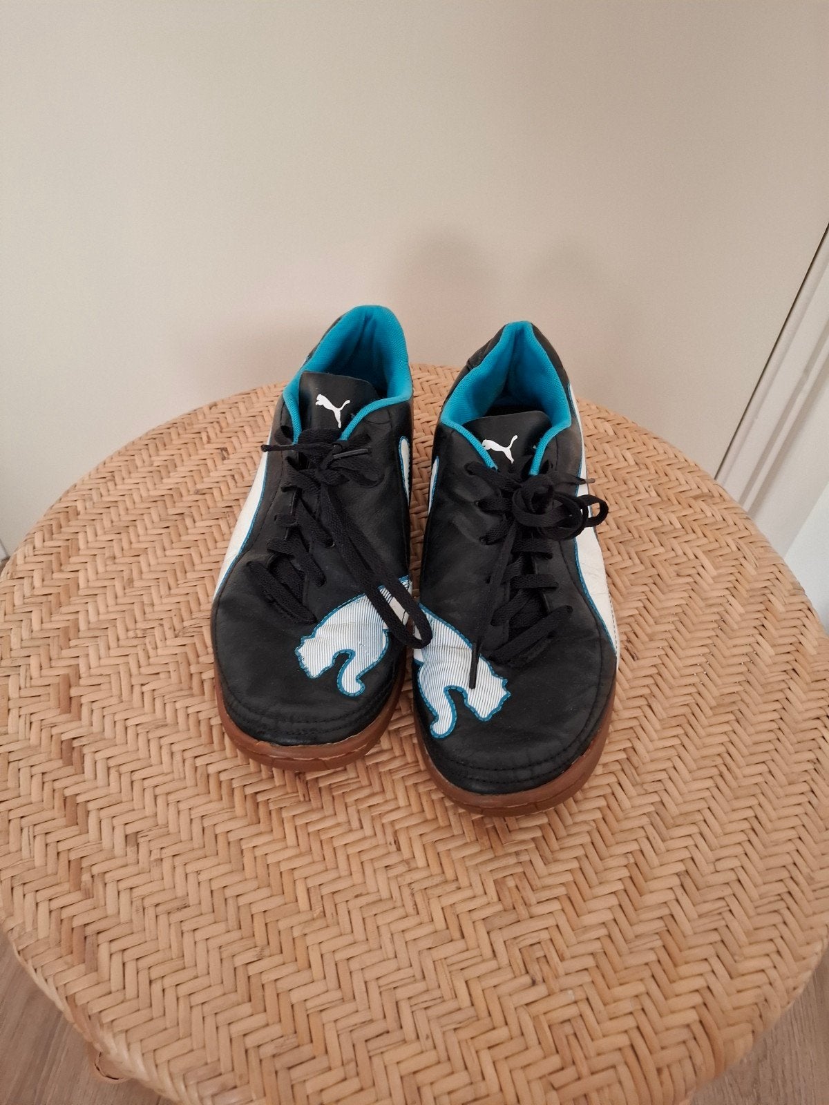 Puma Zaalvoetbalschoenen Maat 39 - Zwart/Blauw, Ophalen of Verzenden, Gebruikt, Schoenen